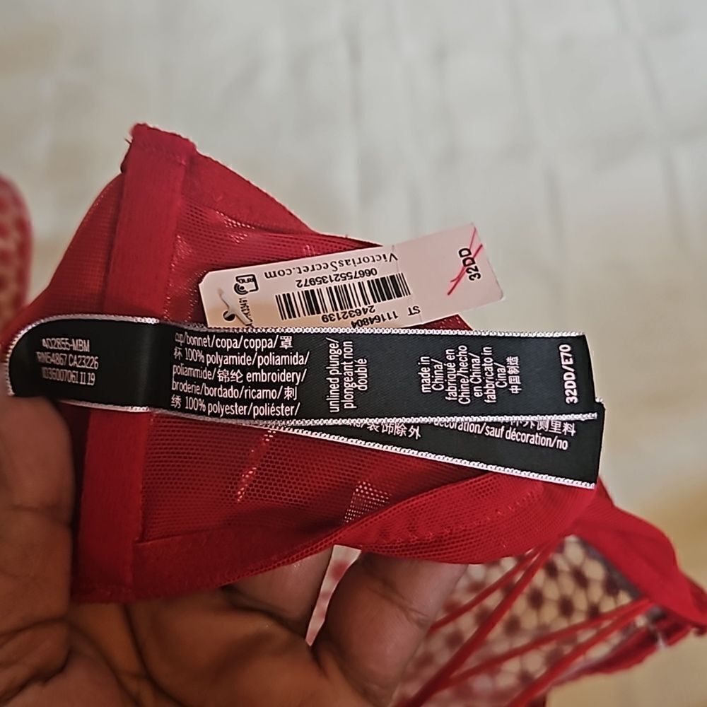 Victoria's Secret Lace Underwire Bra With Matching Underwear 32DD/ Small Red - Picture 12 of 16